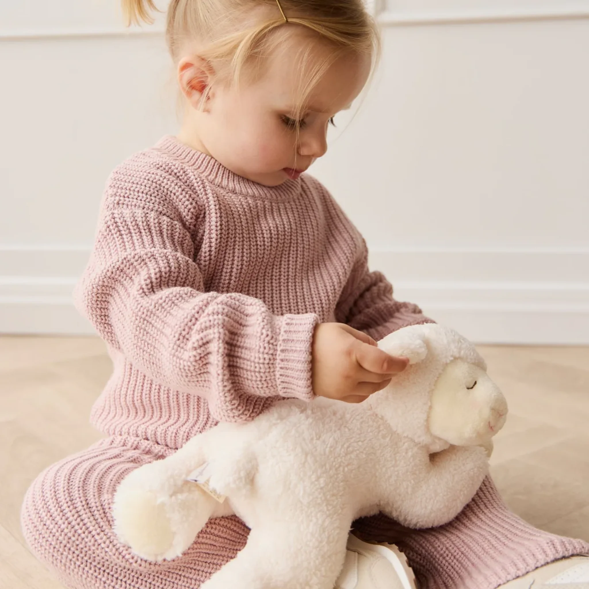 Snuggle Bunnies - Lambie - Image 4