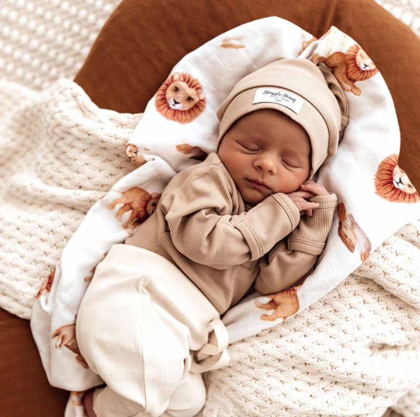 Snuggle Hunny Ribbed Organic Knotted Beanie | Pebble - Image 3